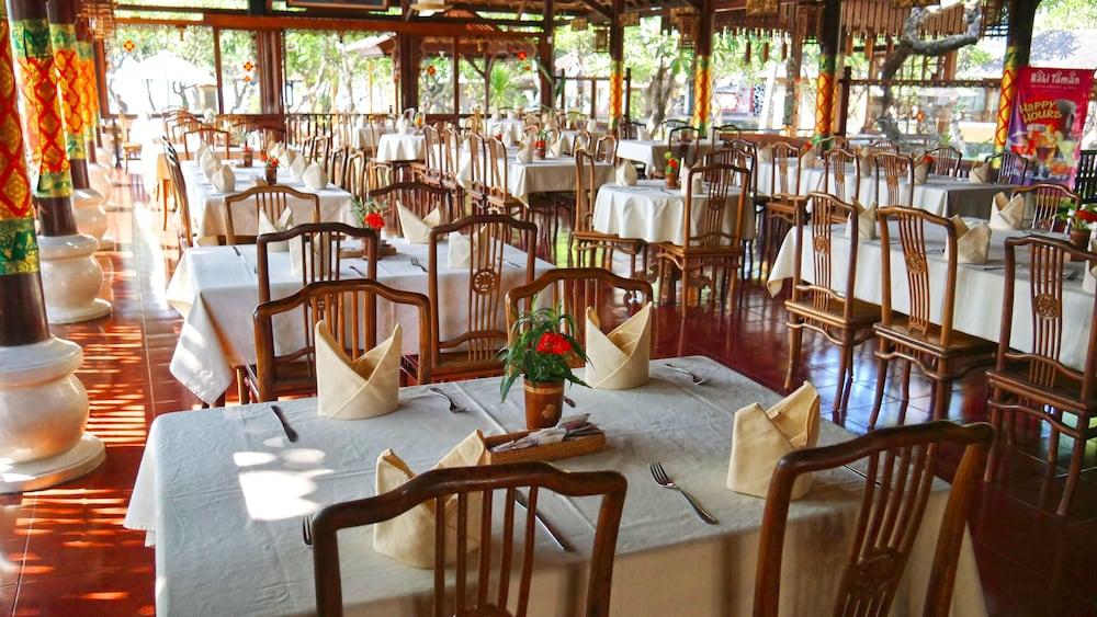 Bali Taman Beach Resort & Spa Lovina Pabean Buleleng Dış mekan fotoğraf